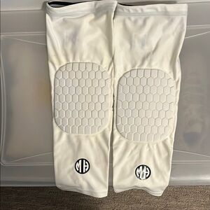 Madison White knee protection for football